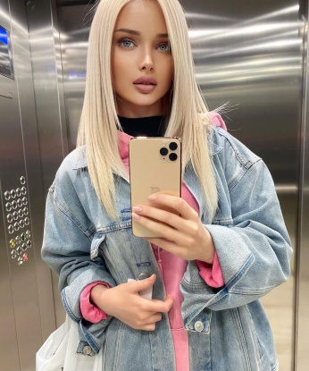 Ева